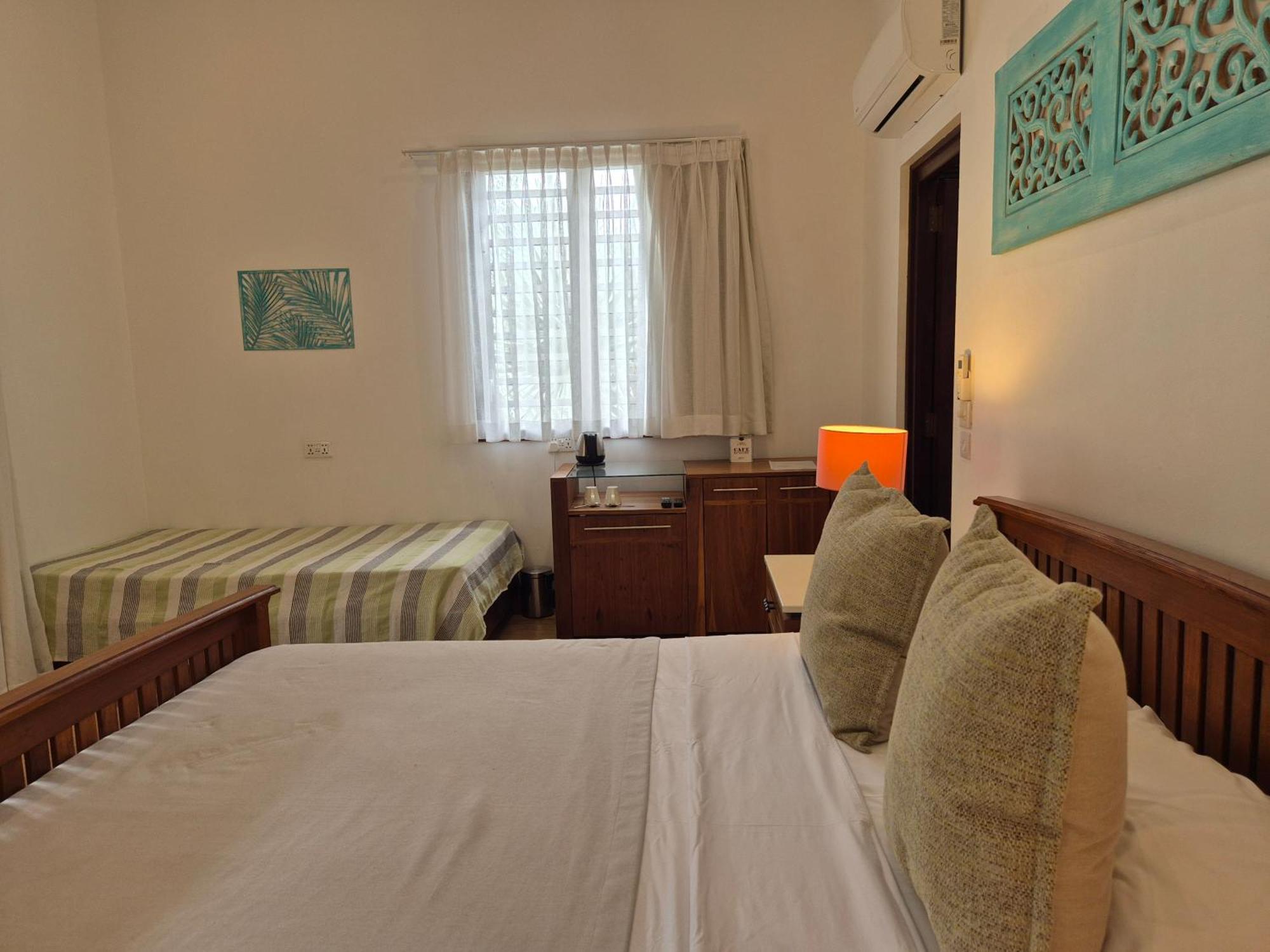 Shanti Ghar Guest House Tamarin Bagian luar foto