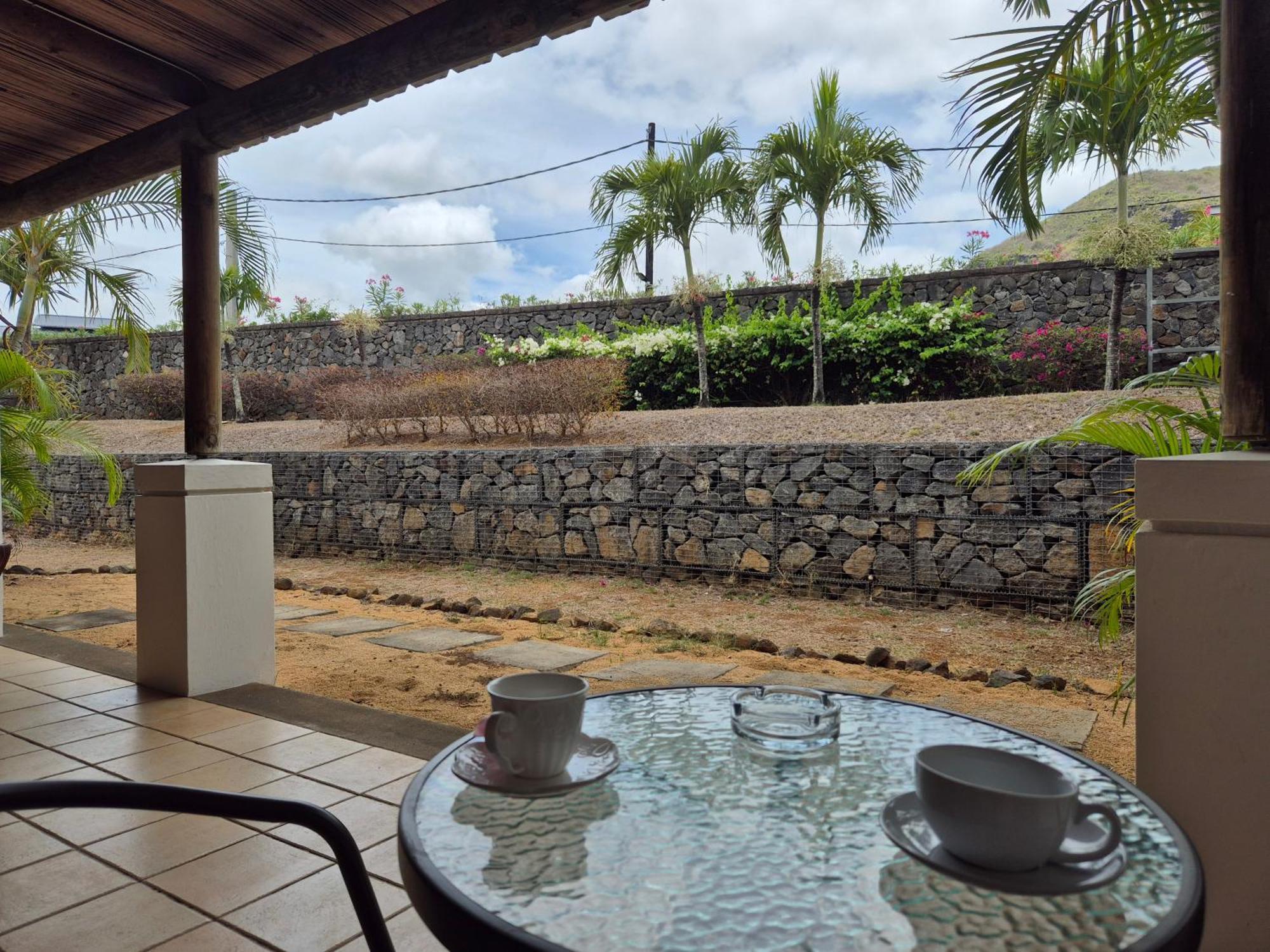 Shanti Ghar Guest House Tamarin Bagian luar foto