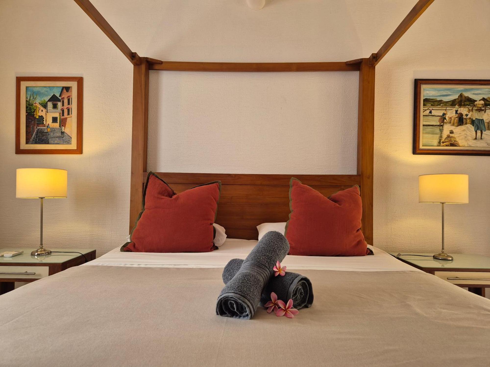 Shanti Ghar Guest House Tamarin Bagian luar foto