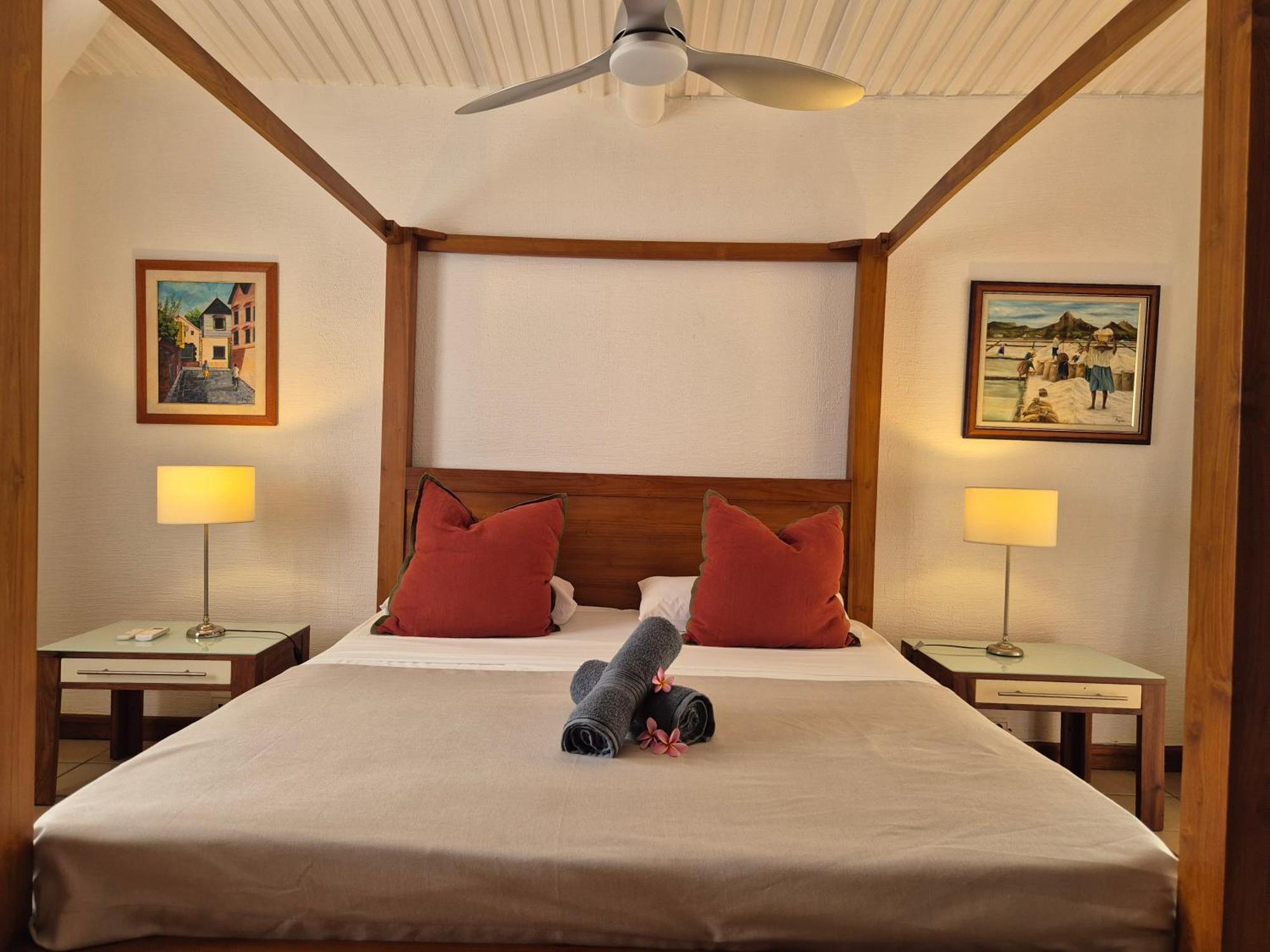 Shanti Ghar Guest House Tamarin Bagian luar foto