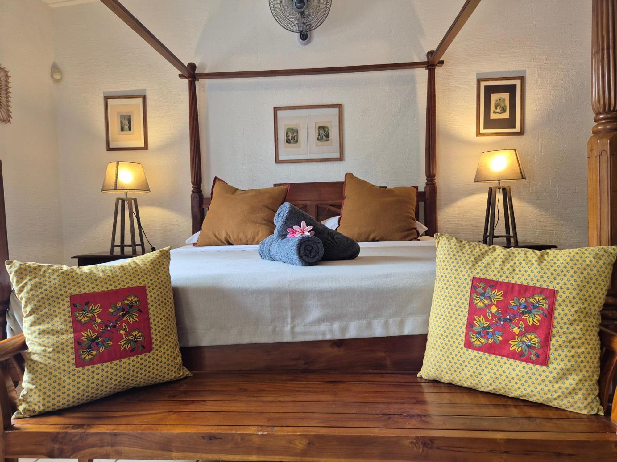 Shanti Ghar Guest House Tamarin Bagian luar foto